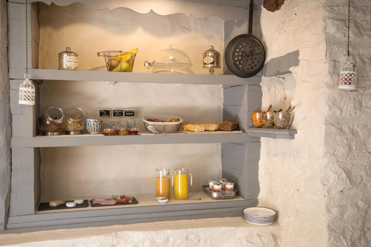 Maison Lapopie Et *